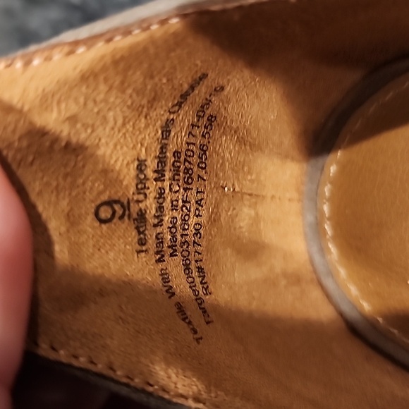 Universal thread goods co tan suede heels - Picture 6 of 7